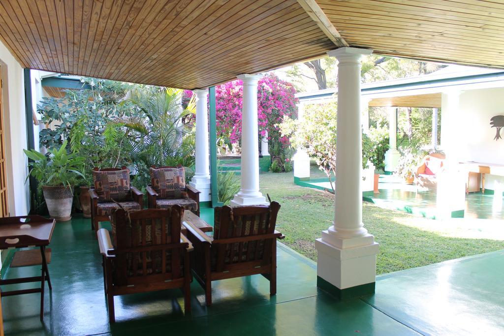 York Lodge Harare Esterno foto